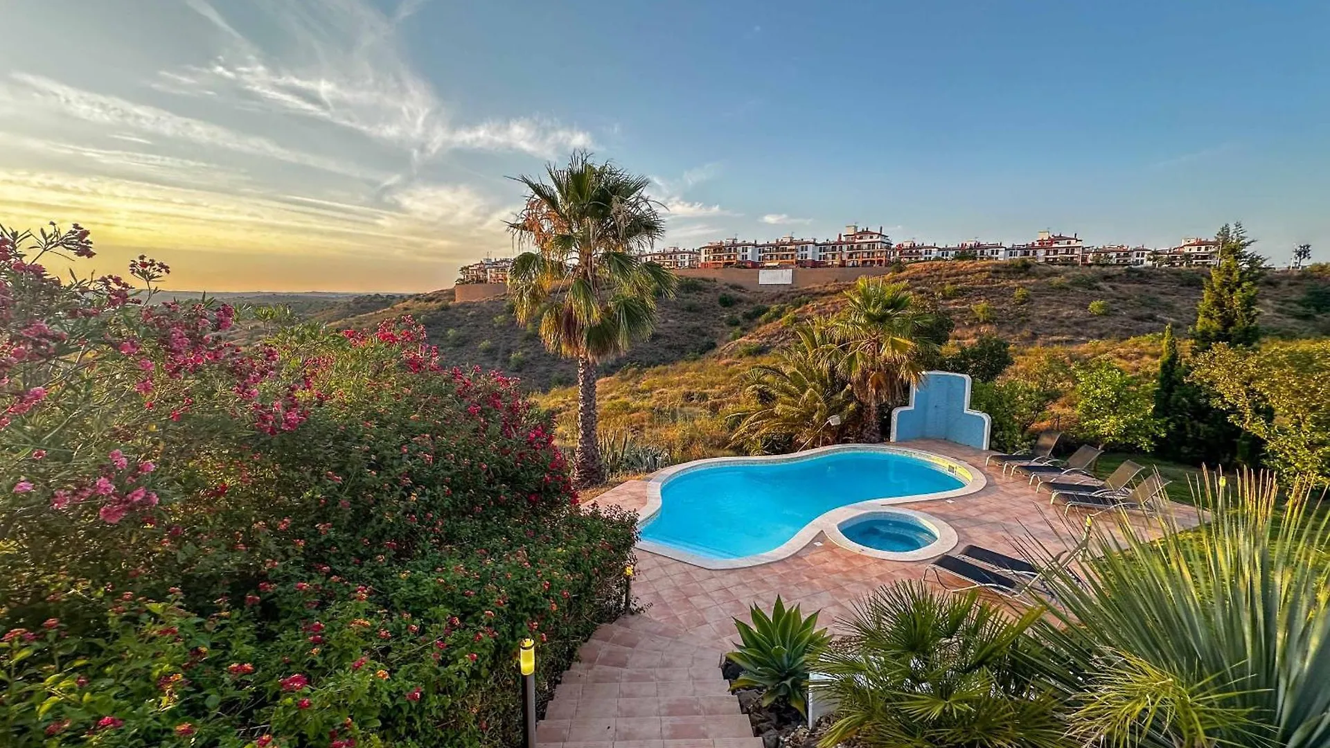 Villa Nosredna 5 Bedroom & Pool Les01 Ayamonte 0*,