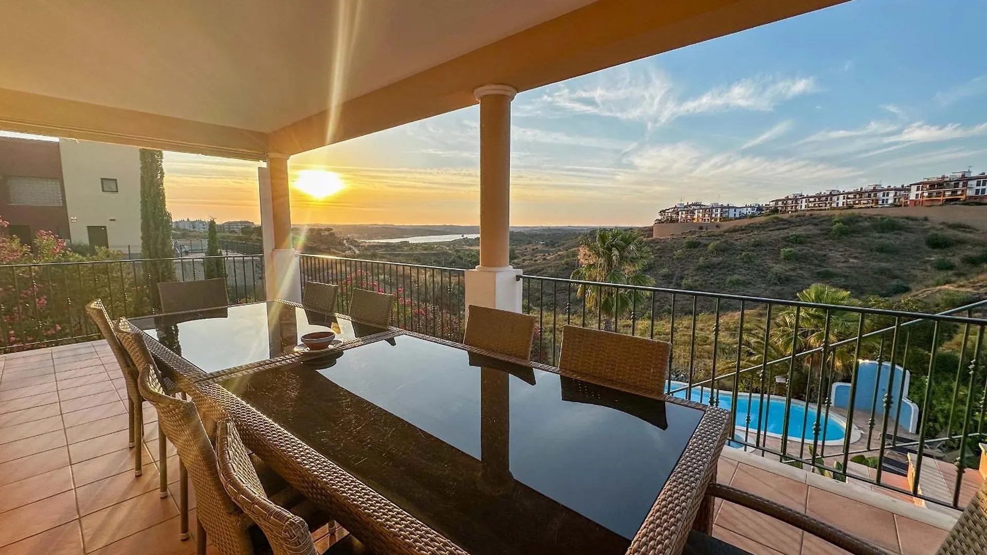 Villa Nosredna 5 Bedroom & Pool Les01 Ayamonte