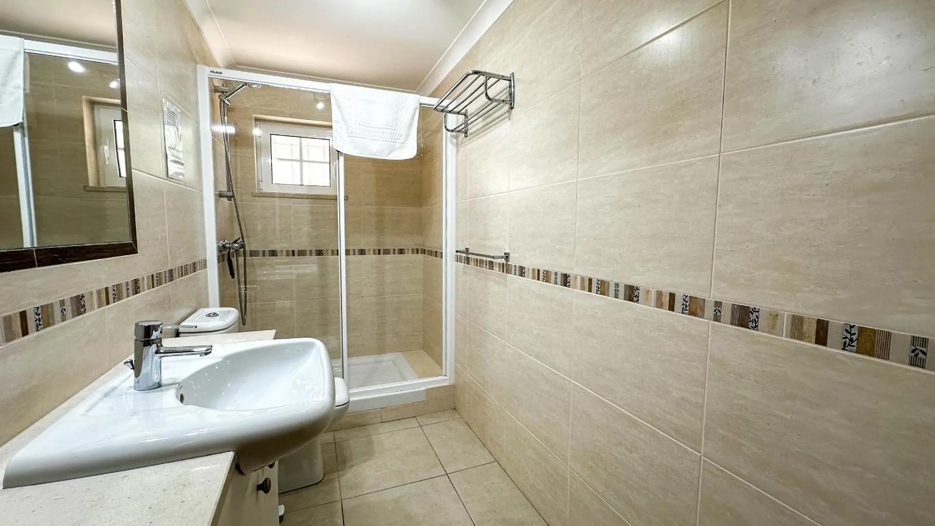 Villa Nosredna 5 Bedroom & Pool Les01 Ayamonte