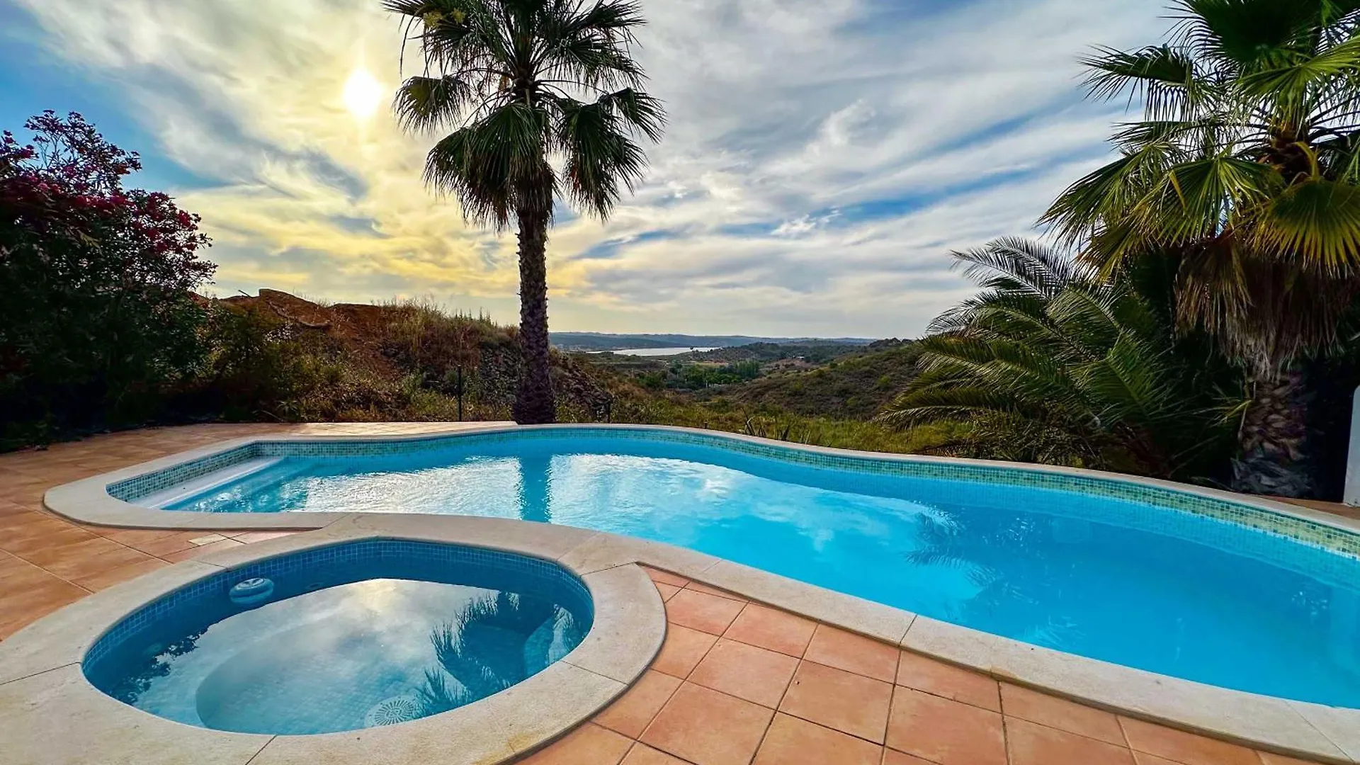 Villa Nosredna 5 Bedroom & Pool Les01 Ayamonte Spain