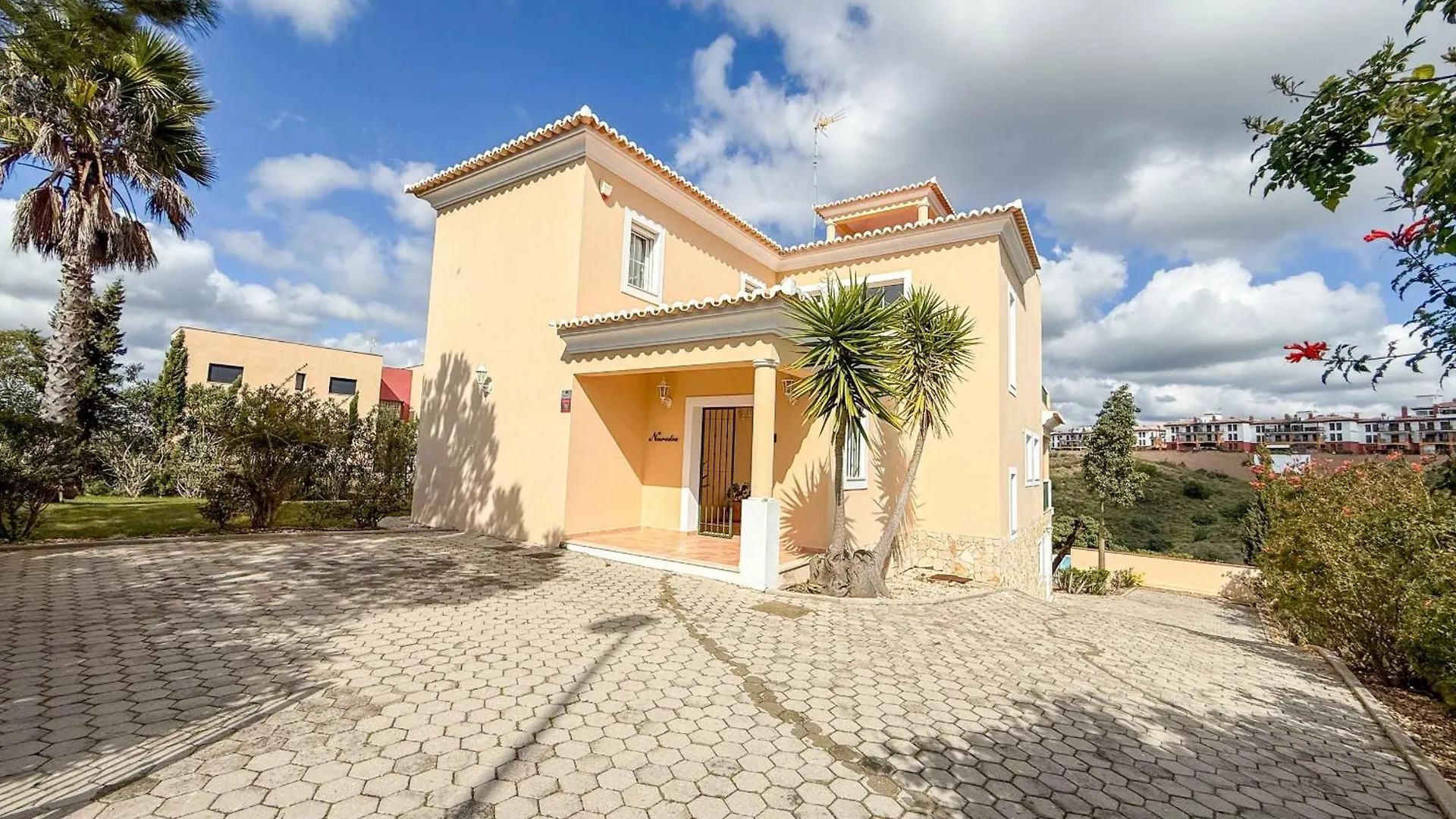 Villa Nosredna 5 Bedroom & Pool Les01 Ayamonte